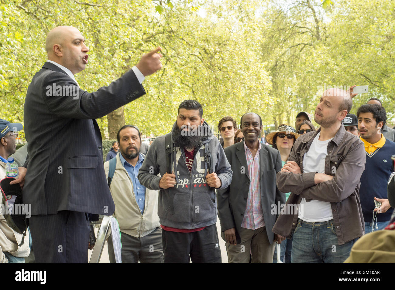 LONDON - Mai 15: Hyde Park Speakers Corner während der Diskussion am 15. Mai 2016, London. Stockfoto