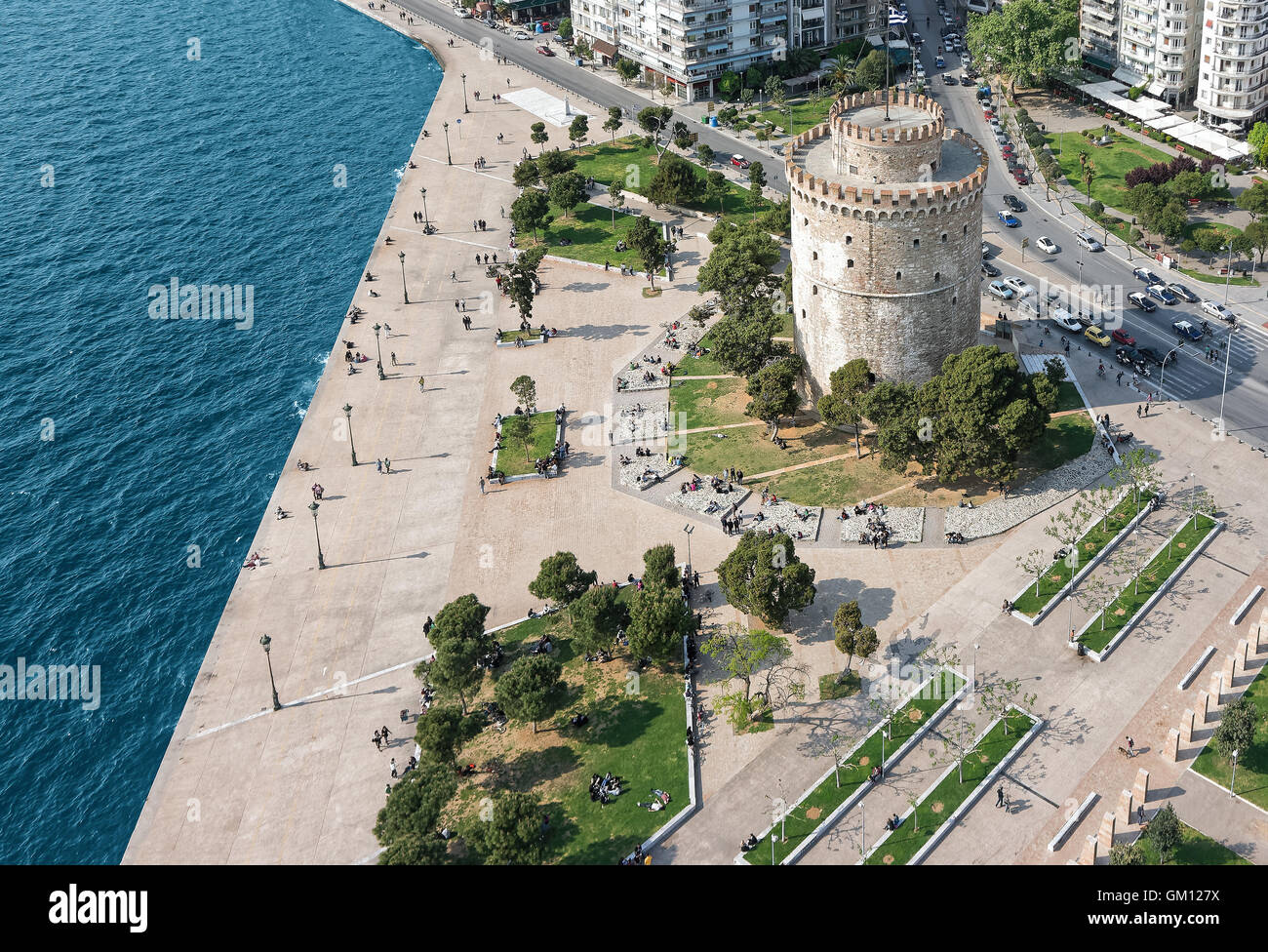 Luftaufnahme des weißen Turms quadratisch, in Thessaloniki, Griechenland Stockfoto