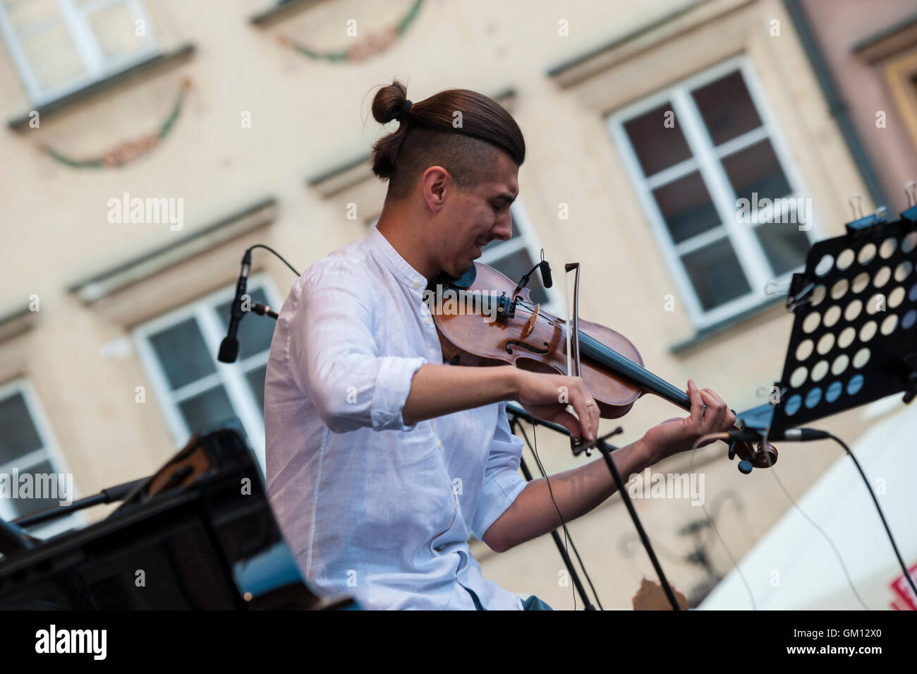 Kostenlose Open-Air-Konzert in der alten Stadt von Warschau, Polen. Jazz-Na Starowce-Serie. Warszawa. Polnisch-norwegischen Projekt. Stockfoto