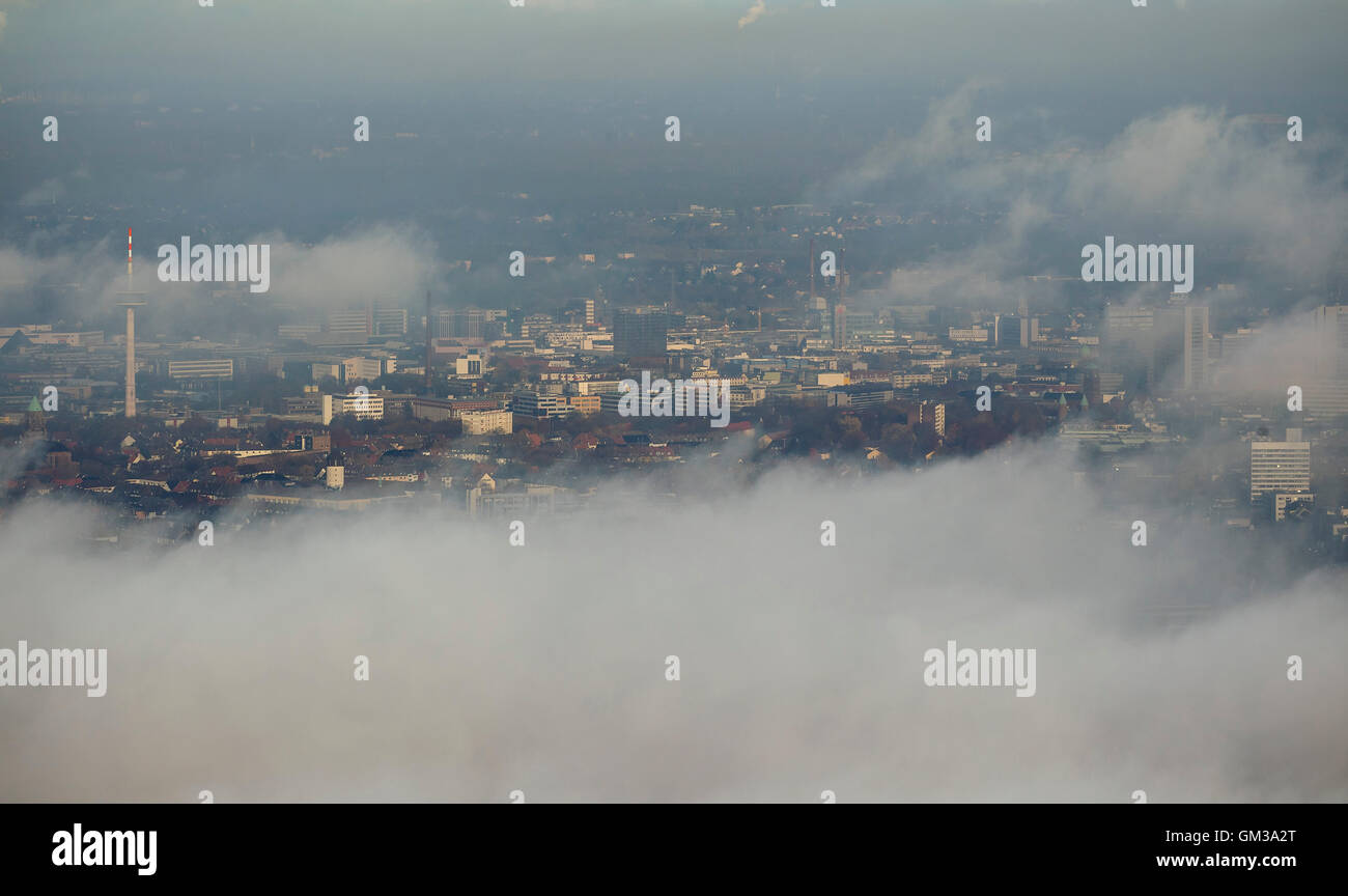 Luftaufnahme, Herbst Wolken über dem Zentrum von Essen, Luftaufnahme von Lebensmitteln, Fernsehturm, Ruhrgebiet, Nordrhein-Westfalen, Deutschland Stockfoto