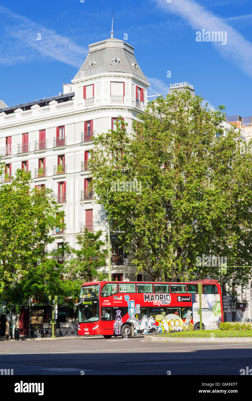 Doppeldecker-Bus von Madrid City Tours in Plaza Alonso Martinez, Madrid, Spanien Stockfoto
