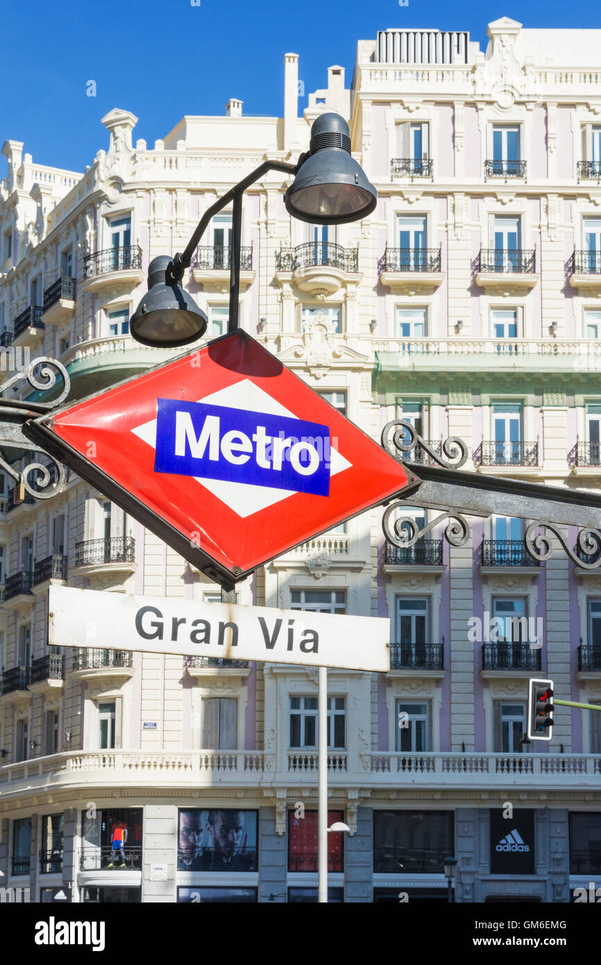 Madrid Metro Gran Via Zeichen an der Gran Via, Madrid, Spanien Stockfoto