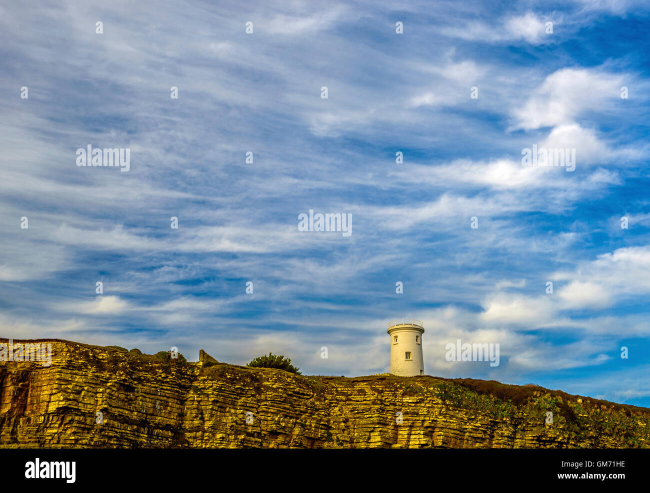 Der alte stillgelegte Leuchtturm Zeitpunkt Nash auf der Glamorgan Heritage Coast, South Wales, Australia Stockfoto