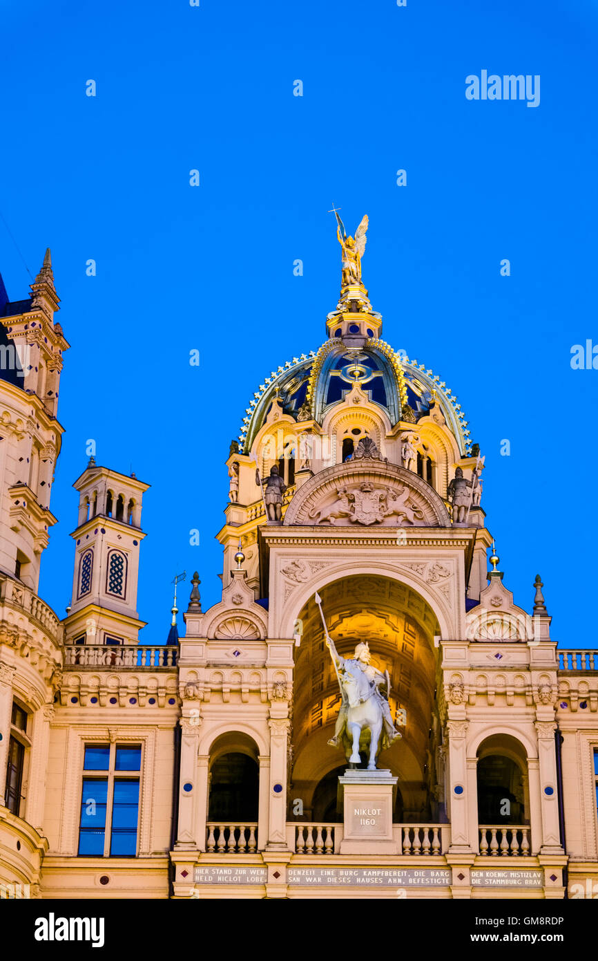 Niklot i Fotos und Bildmaterial in hoher Auflösung Alamy