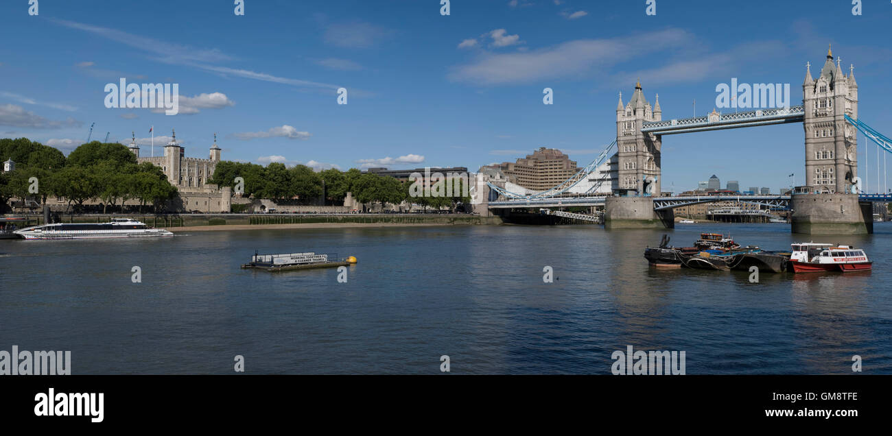 Panoramablick von der London Tower bridge Stockfoto