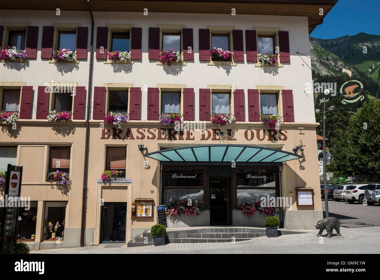 Schweiz, Kanton Waadt, Chateau d ' Oex, Brasserie de l ' Ours Stockfoto