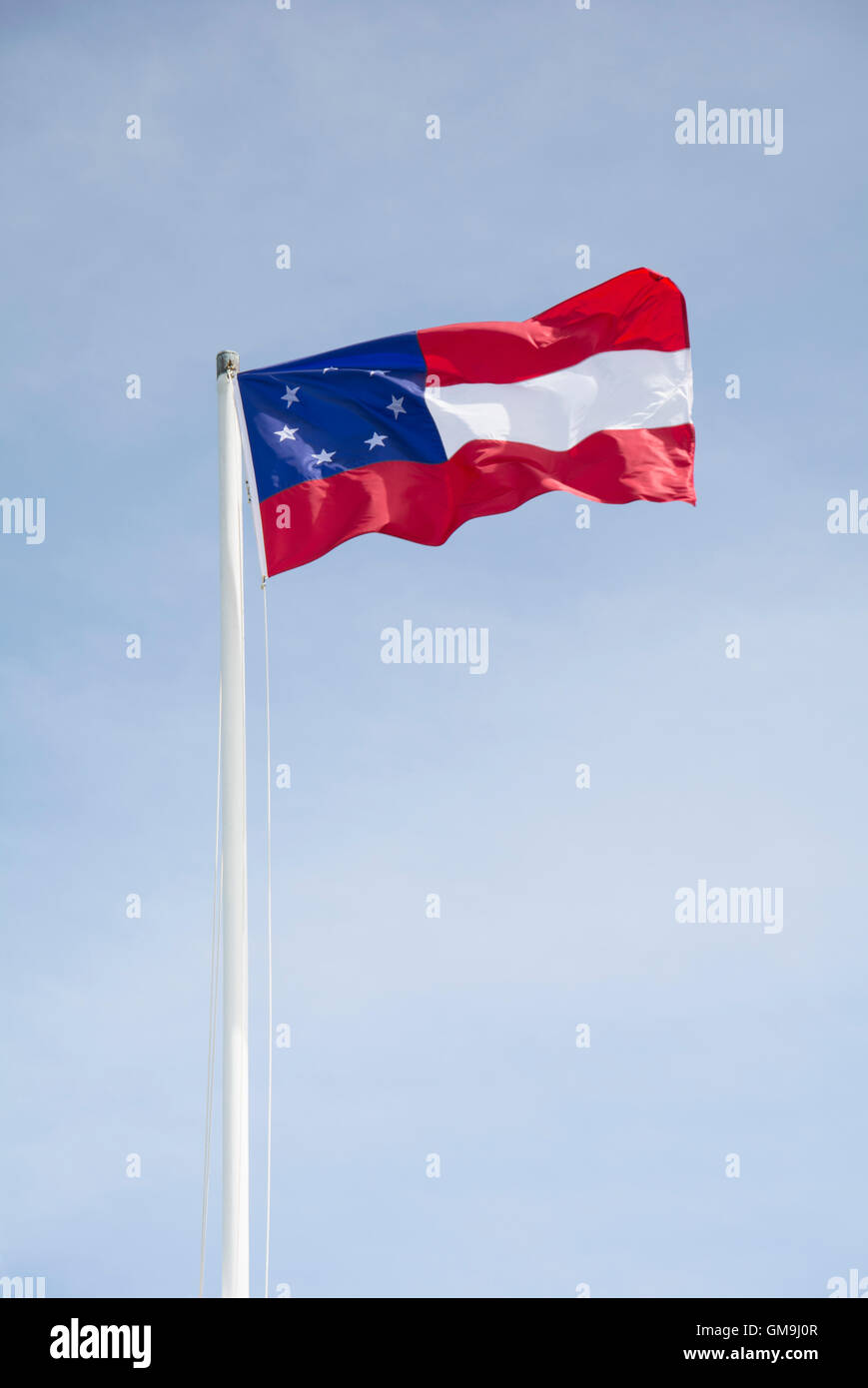 South Carolina, Sullivans Island Flagge gegen Himmel Stockfoto