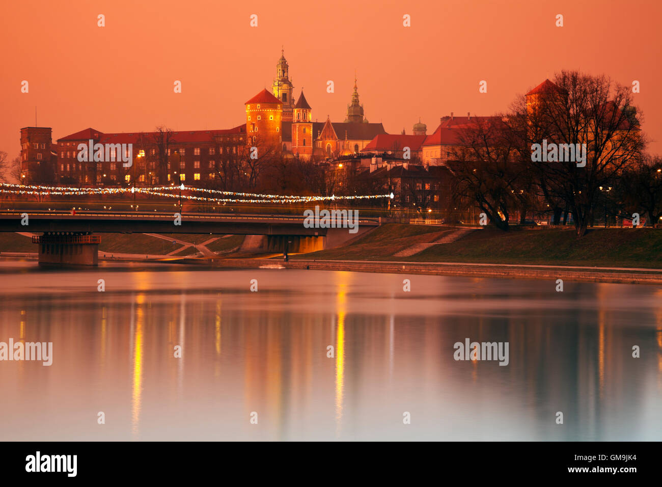 Polen, Kleinpolen, Krakau, Wawel-Schloss bei Sonnenaufgang Stockfoto