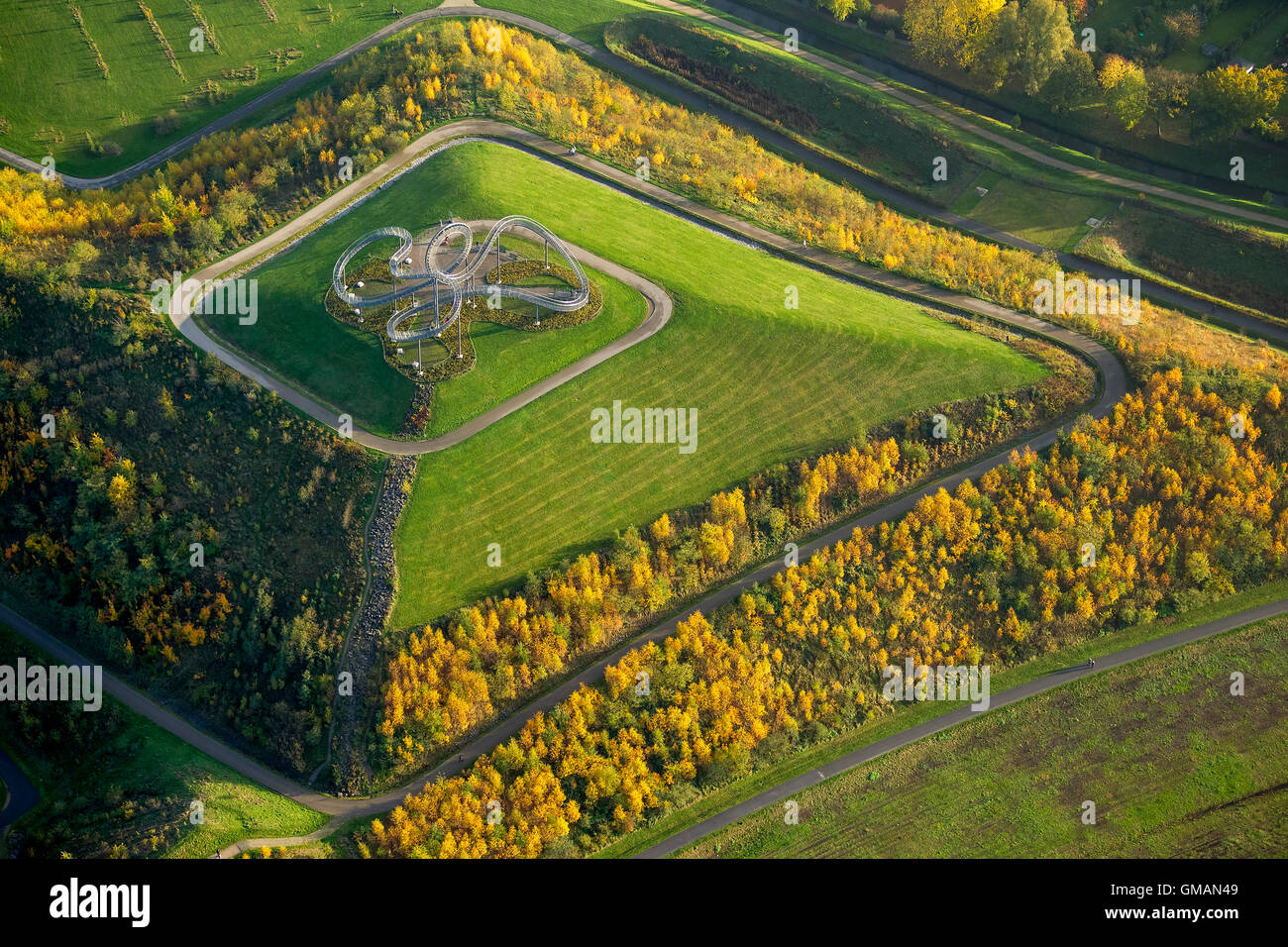Luftaufnahme, Tiger und Turtle Magic Mountain, Landmarke Angerpark, Aerial Duisburg, Ruhrgebiet, Nordrhein-Westfalen Stockfoto