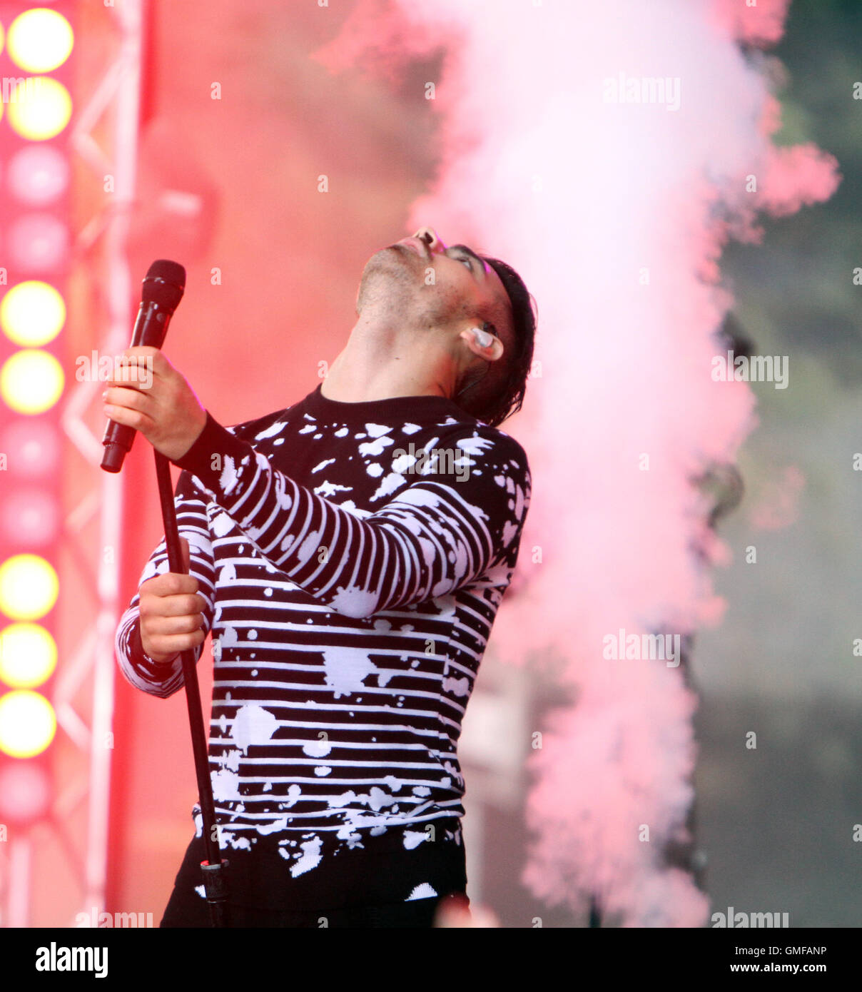 New York, USA. 26. August 2016.  JinJoo Lee, Joe Jonas DNCE NBCs heute zeigen Citi Konzertreihe am Rockefeller Center in New York aufgeführt. NY 26. August 2016. Bildnachweis: MediaPunch Inc/Alamy Live-Nachrichten Stockfoto