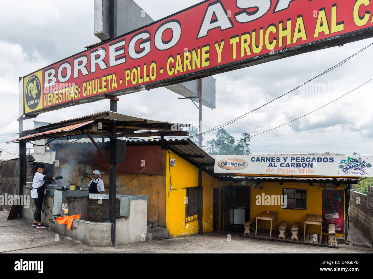 Ein kleines straßenseitige Restaurant in Quito, Ecuador. Stockfoto