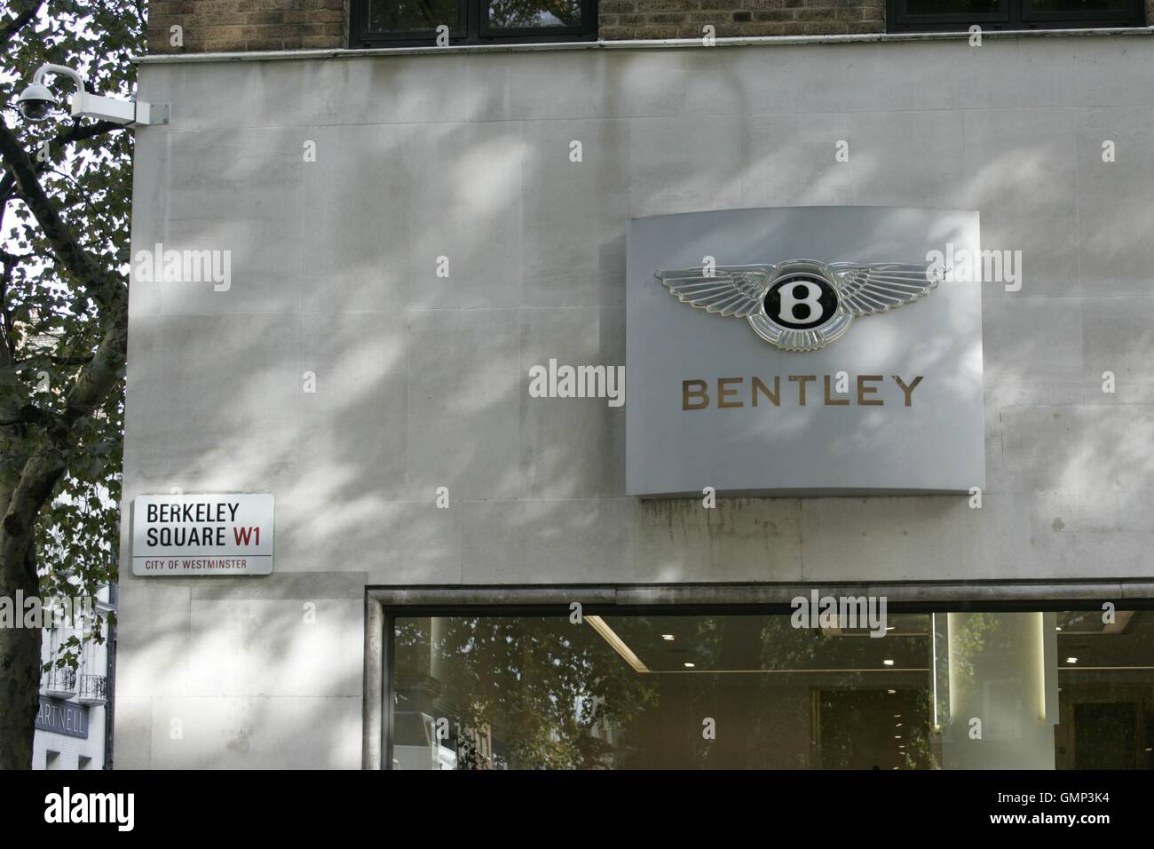 Berkeley Square im Herzen von Mayfair, London, Heimat von Hedge-Fonds, Private-Equity-Gesellschaften, und Fonds-Manager, Stockfoto