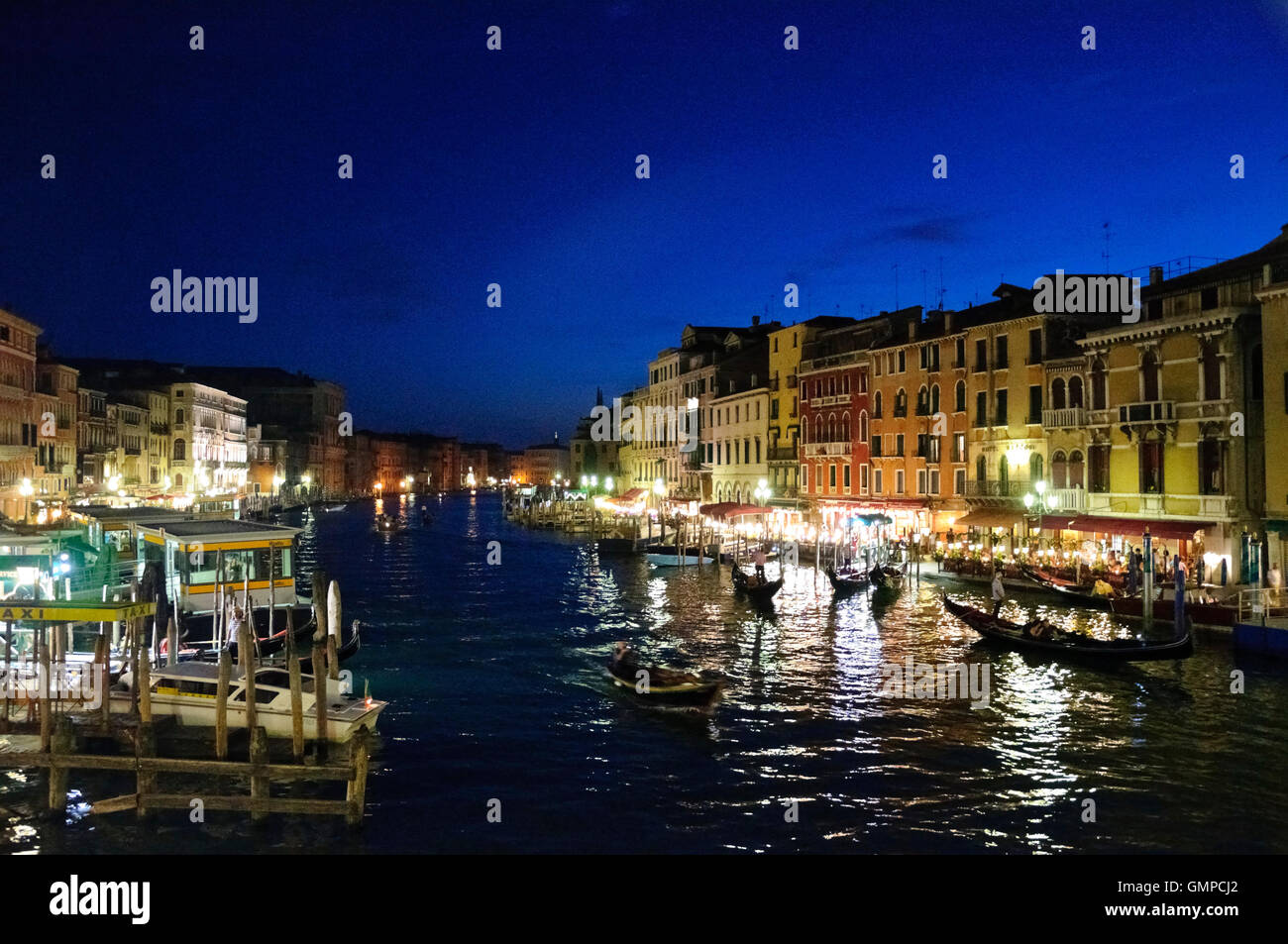 Venedig bei Nacht in Italien Stockfoto