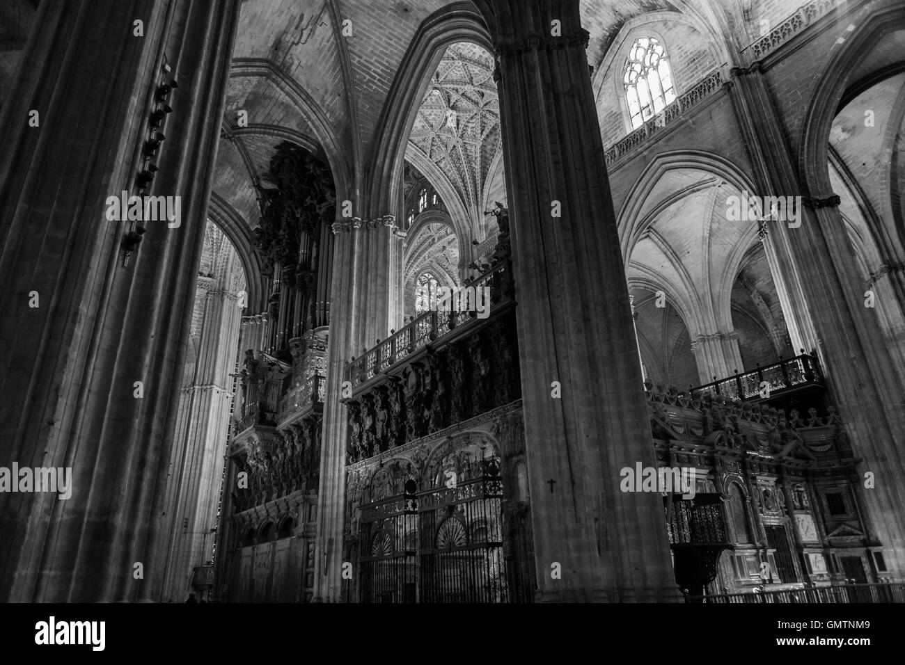 Chor und Orgel, Catedral de Santa María De La Sede, Sevilla, Andalusien, Spanien Stockfoto