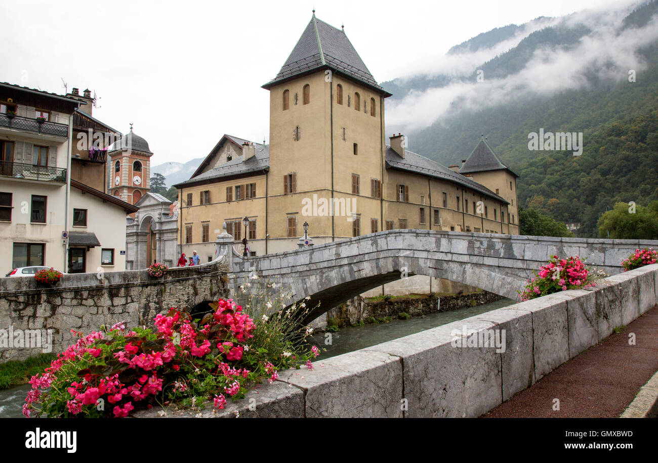 Traditionelle Architektur Moutiers Frankreich Stockfoto