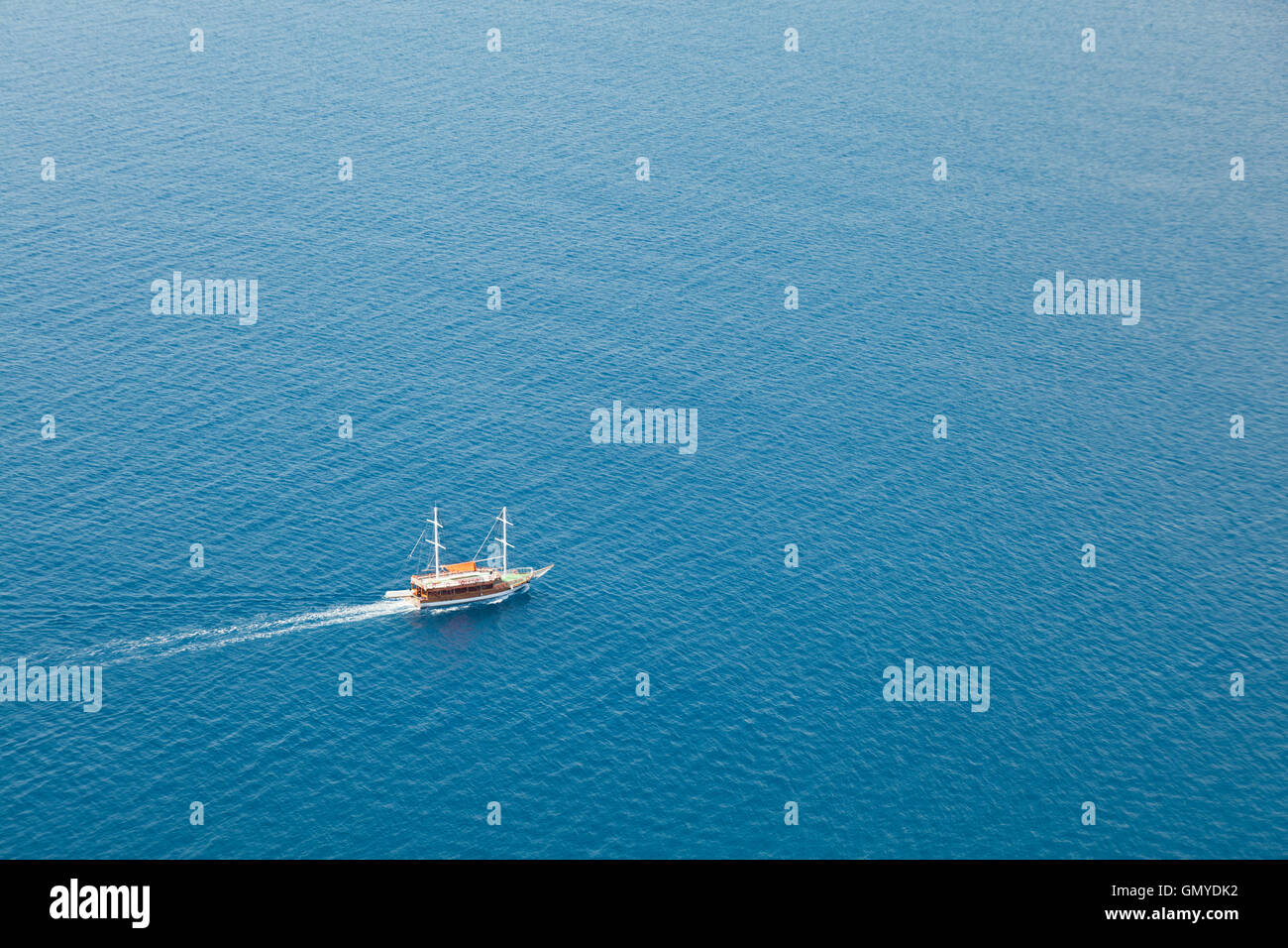 Schiff oder Boot segeln Meer Stockfoto