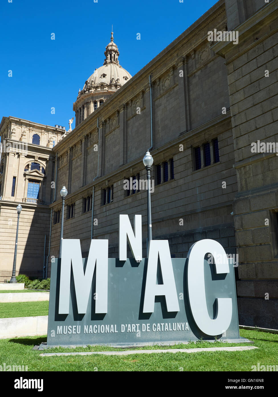 Detail der Außenansichten des MNAC Barcelona Stockfoto