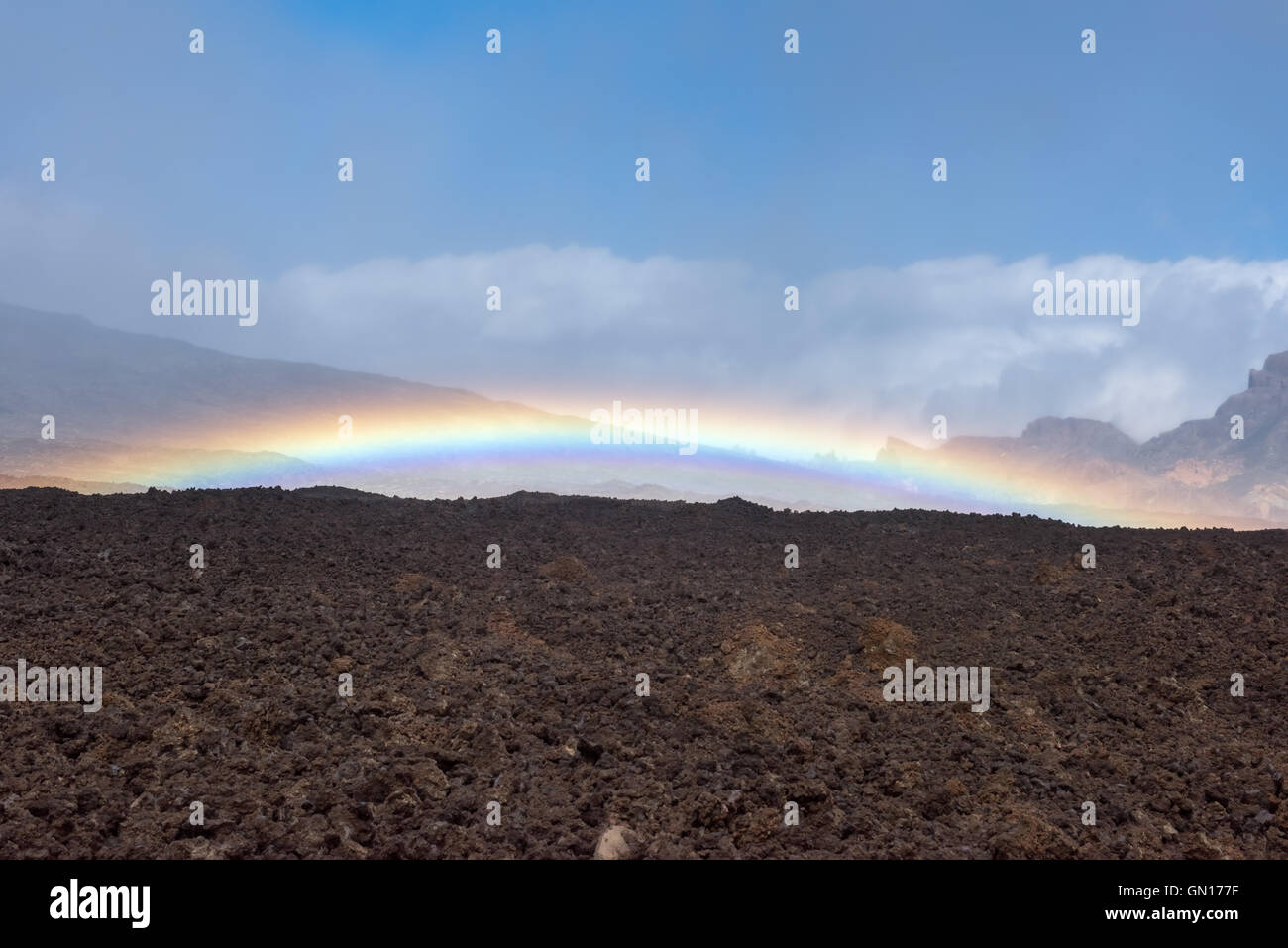 Lava und Regenbogen Vulkan Teide Teneriffa Kanarische Stockfoto