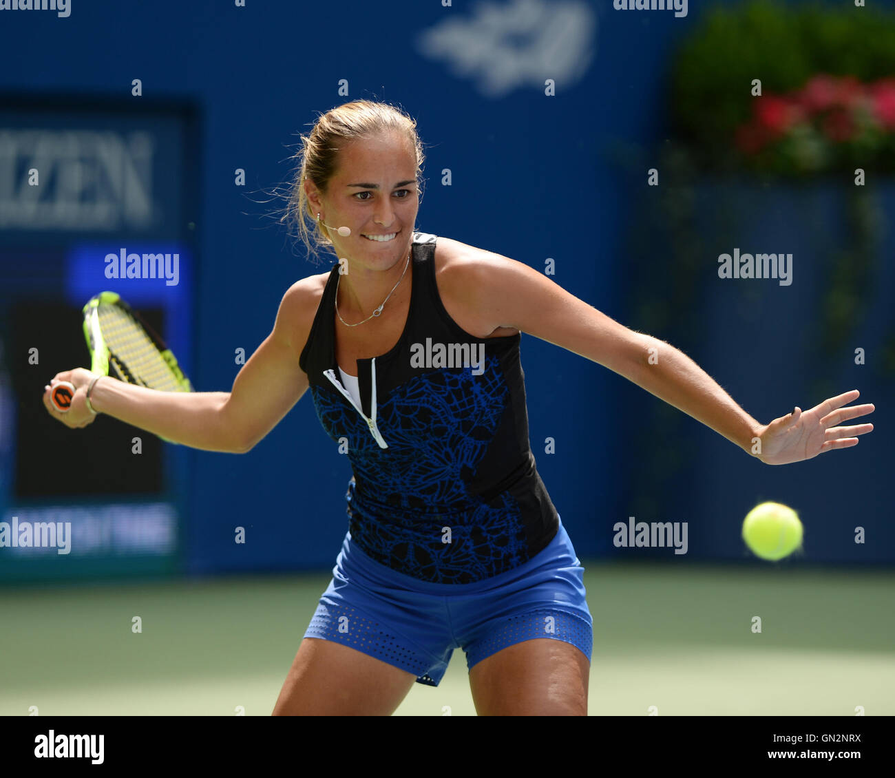 New York, USA. 27. August 2016. Monica Puig besucht Arthur Ashe Kindertag im USTA Billie Jean King National Tennis Center am 27. August 2016 in Flushing Queens. Bildnachweis: MediaPunch Inc/Alamy Live-Nachrichten Stockfoto