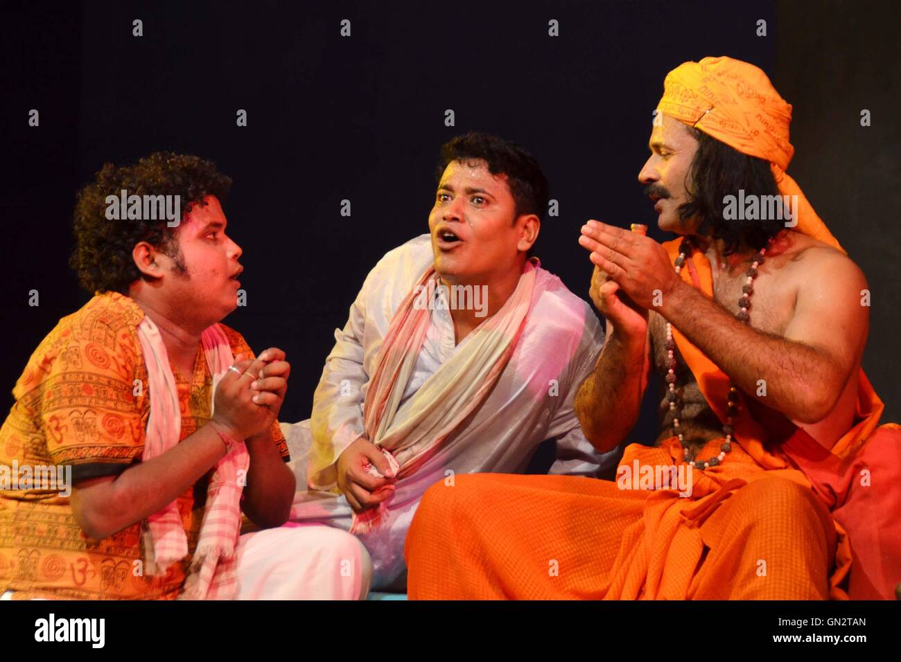 Assamese Drama, durchgeführt von den Akteuren der Abinaswar Gosthi, Nagaon, Assam, Indien Stockfoto