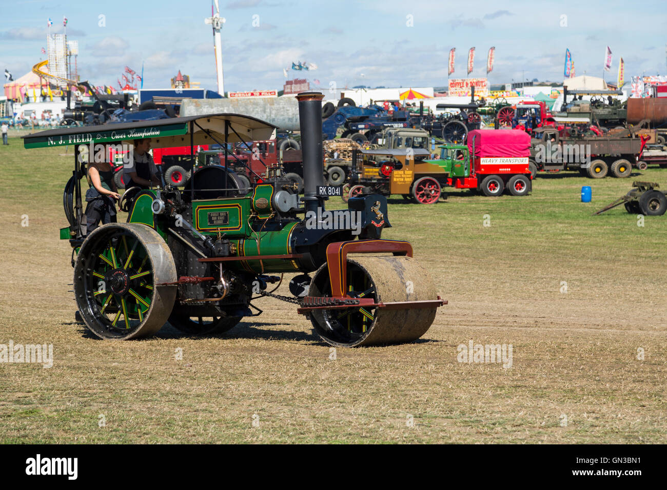 Oldtimer Straßenwalze bei Blandford Steam fair Stockfoto