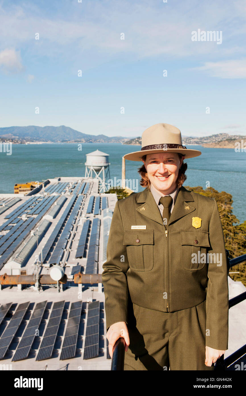 Porträt von Laura Castellini, der Nachhaltigkeit-Koordinator für die GGNRA. Hatte eine führende Rolle bei der Planung von Alcatraz roo Stockfoto