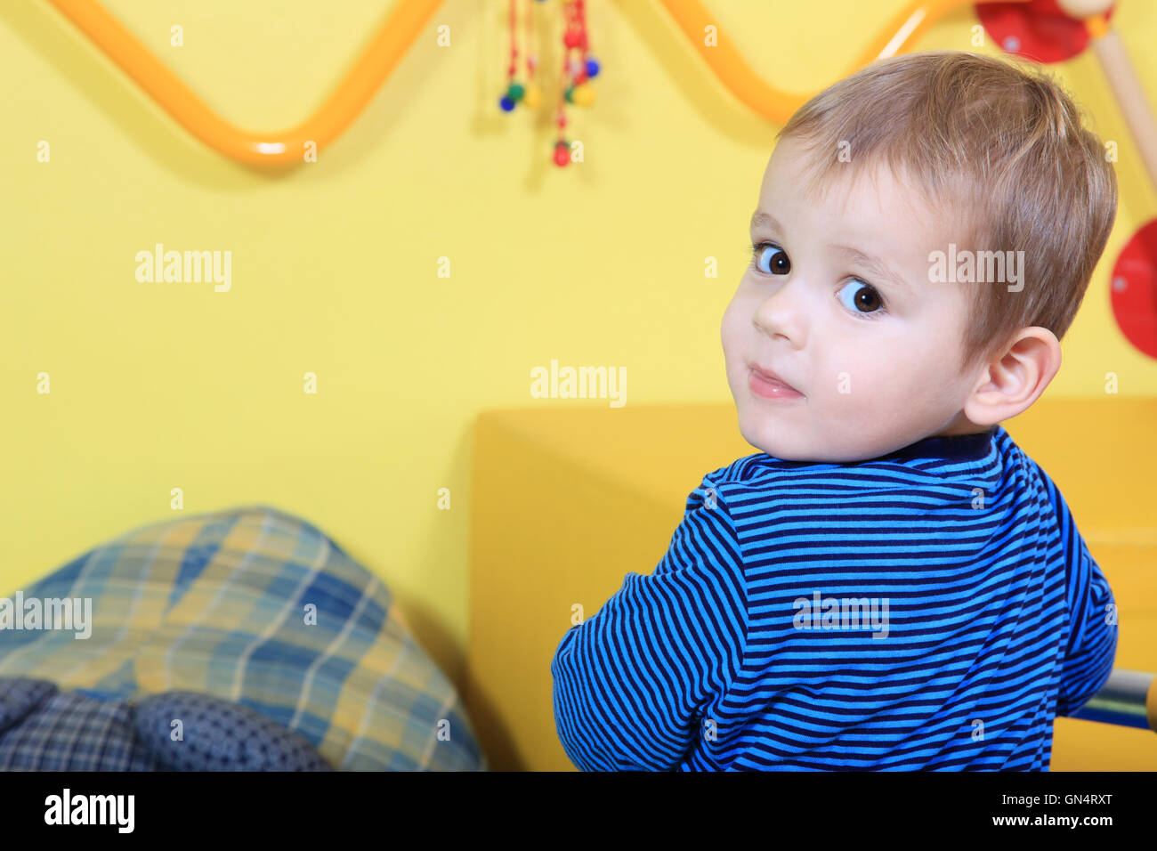 Im Kindergarten spielen Stockfoto