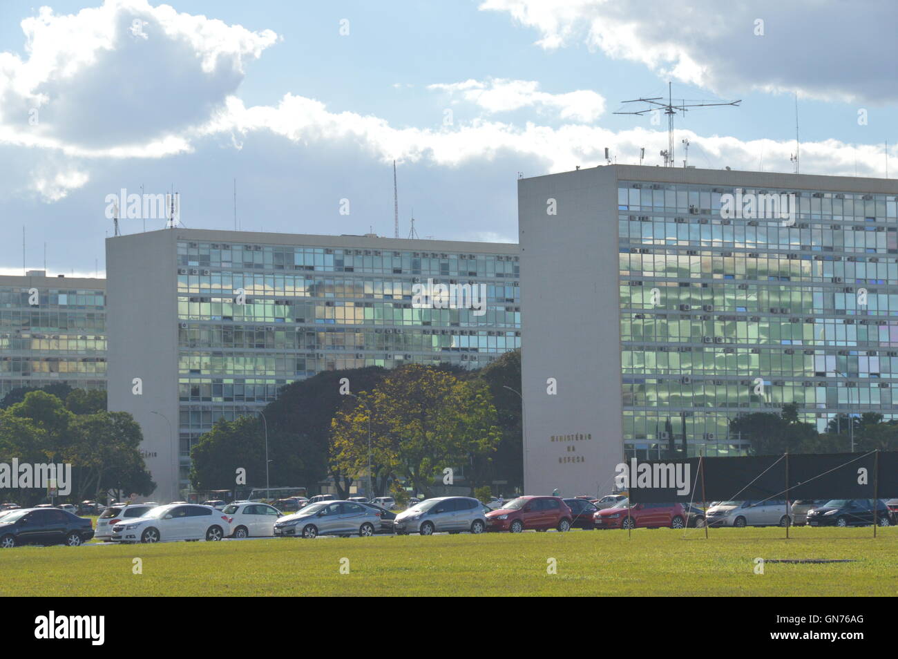 Brasilia Regierungsgebäude und Plaza zeigt Haus der Abgeordnetenkammer und Senat Hauptstadt von Brasilien Stockfoto