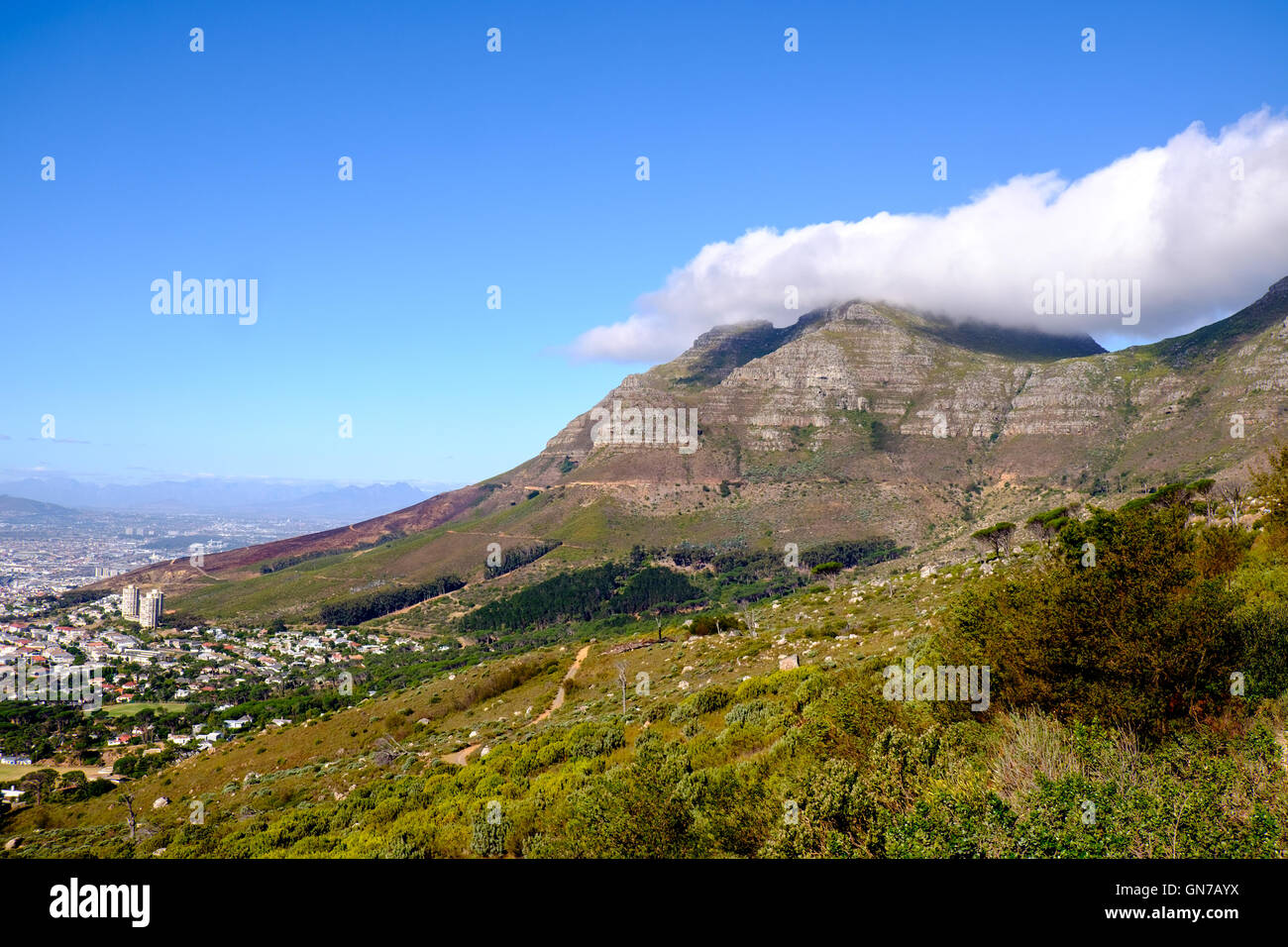 Wolkendecke, Tischdecke Effekt über Tafelberg, Kapstadt, Südafrika Stockfoto