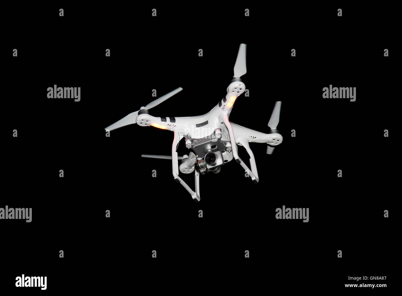 Phantom-Drohne im Flug bei Nacht Cotswolds UK Stockfoto