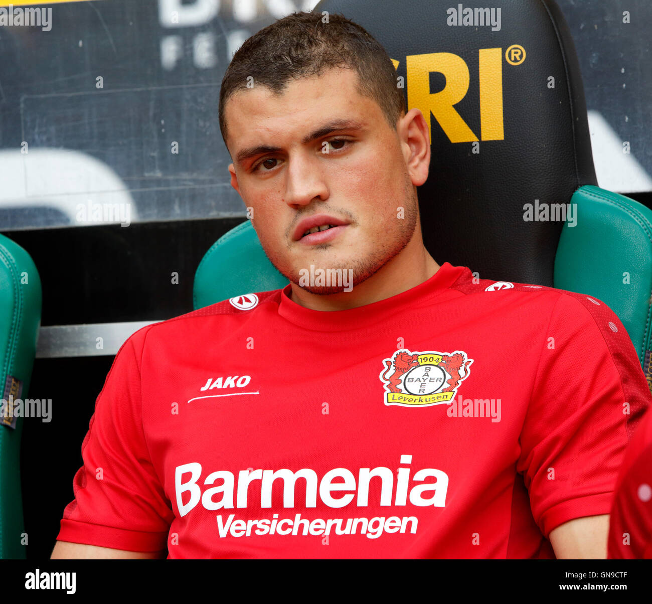 Sport, Fußball, Bundesliga, 2016/2017, Borussia Moenchengladbach gegen Bayer 04 Leverkusen 2:1, Stadion Borussia-Park, Ersatzstoffe Bank, Kyriakos Papadopoulos (Bayer) Stockfoto