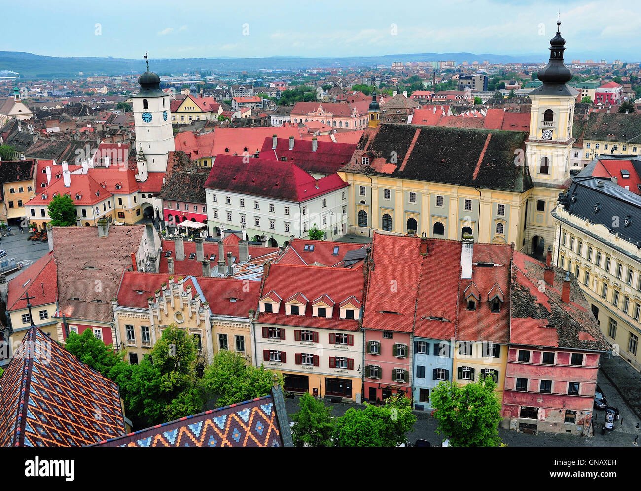 SIBIU, Rumänien - Mai 4: Luftaufnahme von Sibiu Stadtzentrum am 4. Mai 2016. Sibiu ist die touristische Stadt in Transsylvanien Provinz Stockfoto