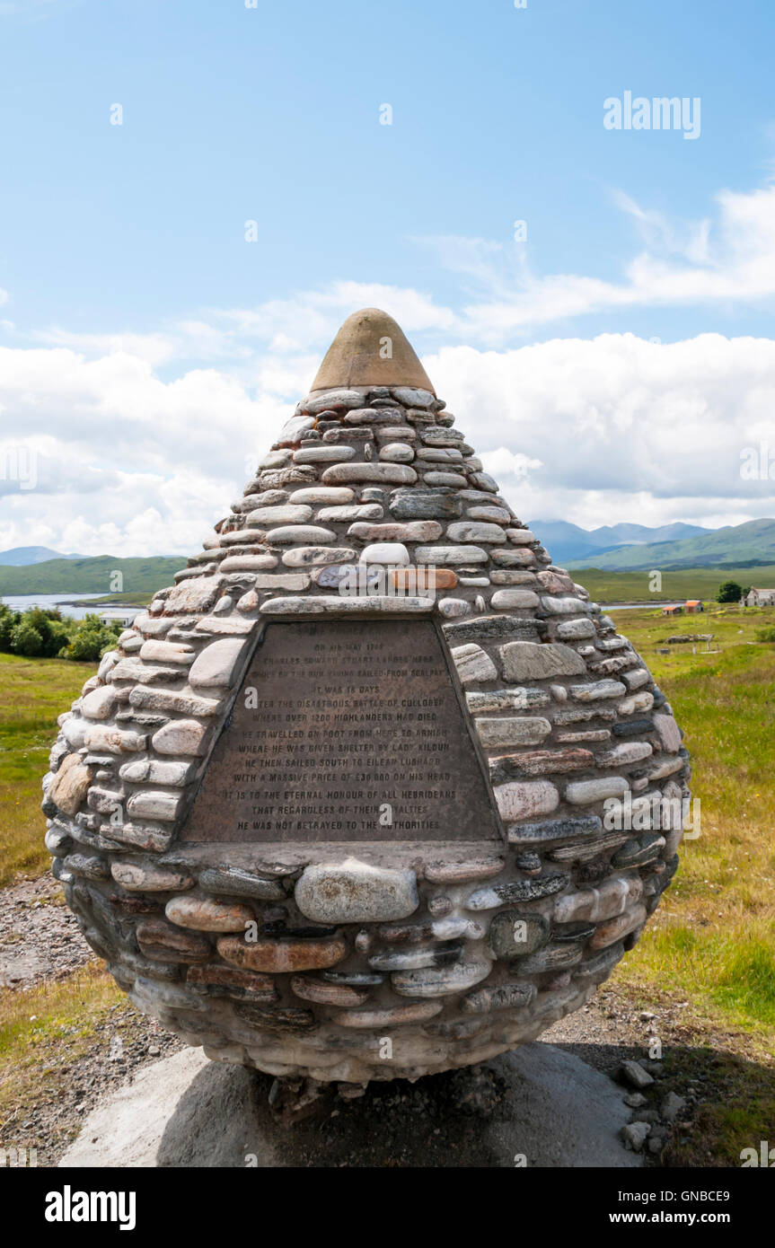 Bonnie Prince Charlie Mahnmal am Airidh eine "Bhruaich in den äußeren Hebriden. Er landete in der Nähe von hier an der Spitze des Loch Seaforth im Jahre 1746 Stockfoto