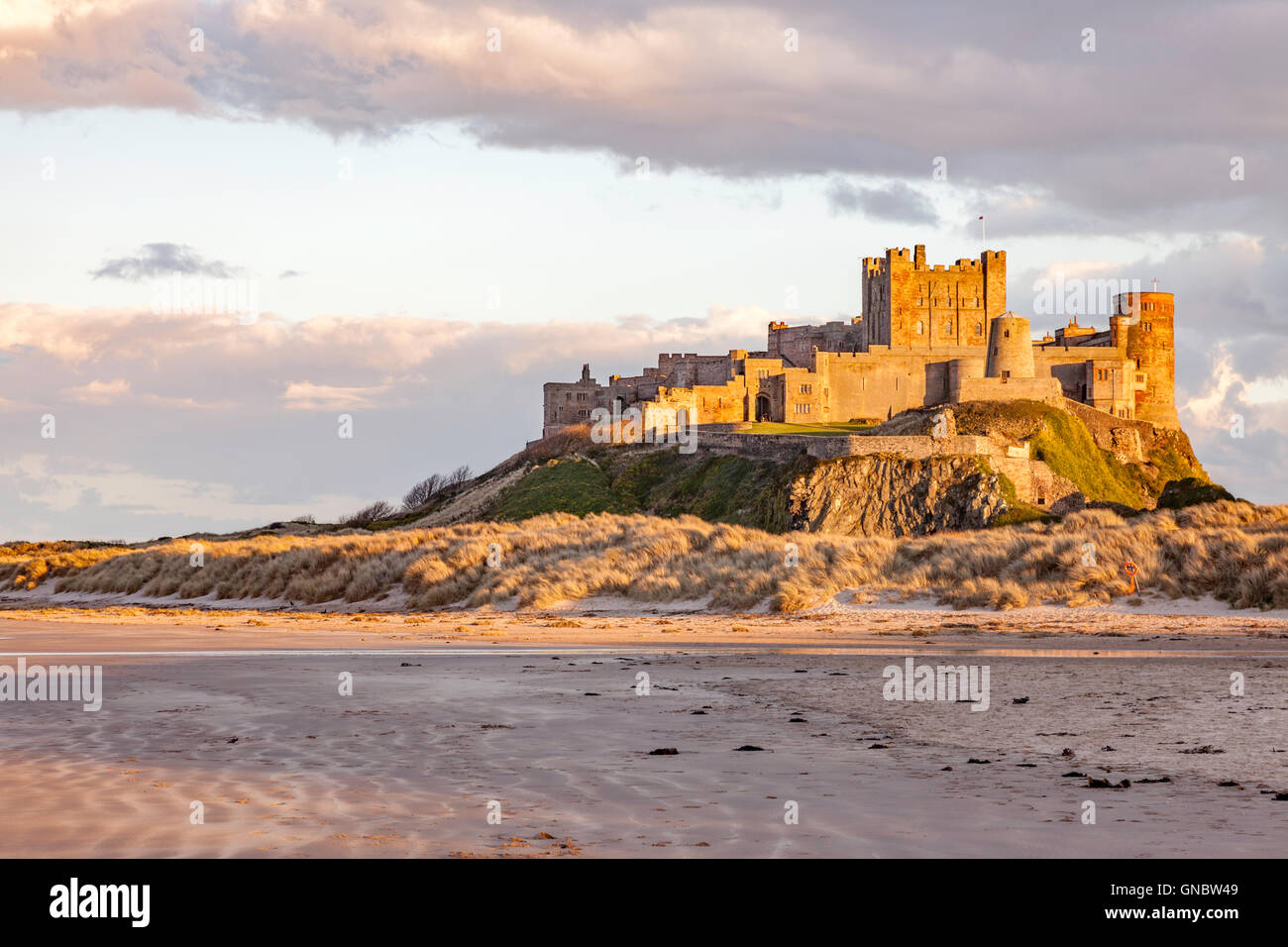 Bamburgh Castle in Northumberland Küste, England, UK Stockfoto