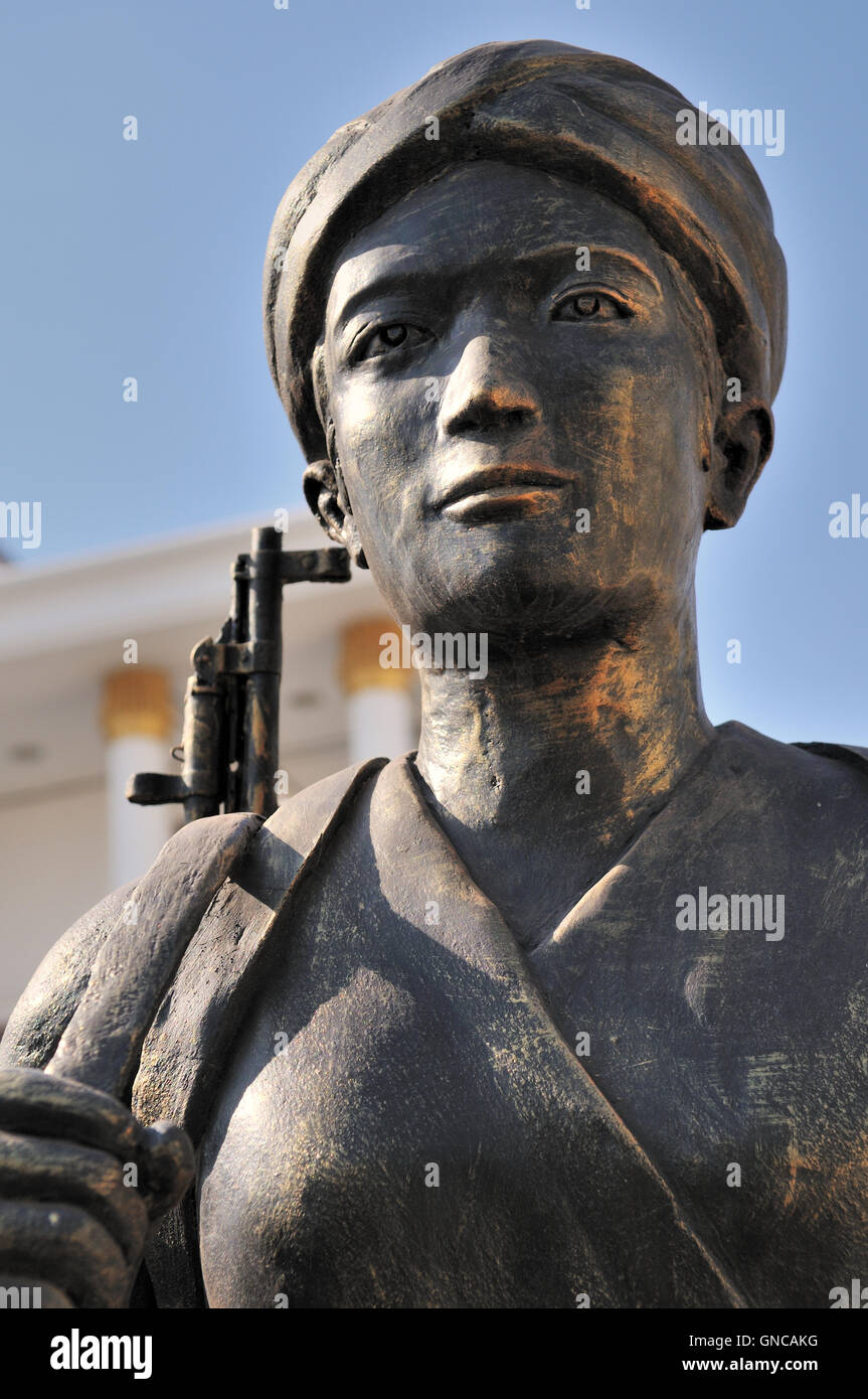 Vientiane, Armeemuseum, sozialistischen Soldaten Statue Stockfoto