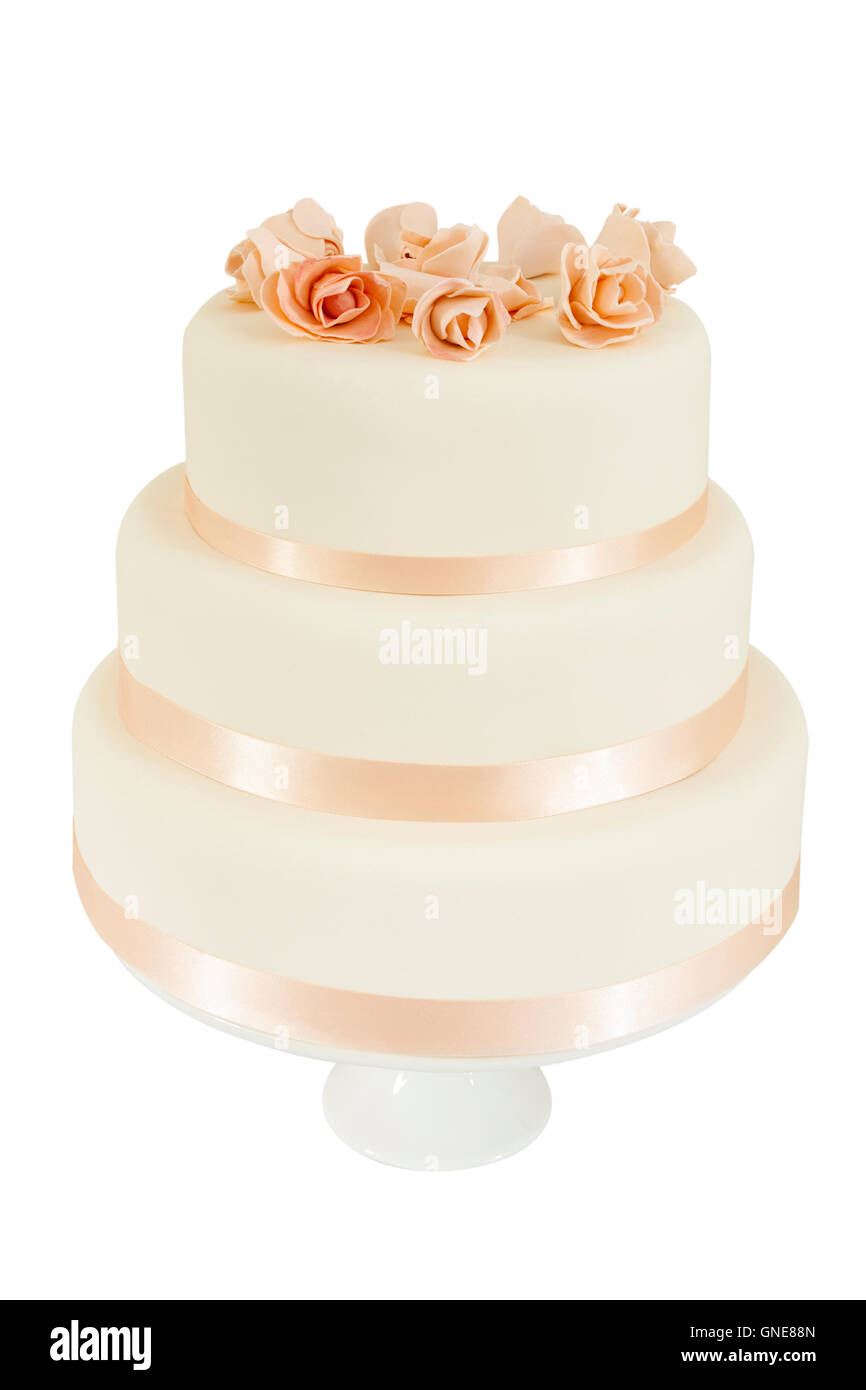 Hochzeitstorte mit rose Dekoration. Ausschneiden und auf einem weißen Hintergrund isoliert Stockfoto