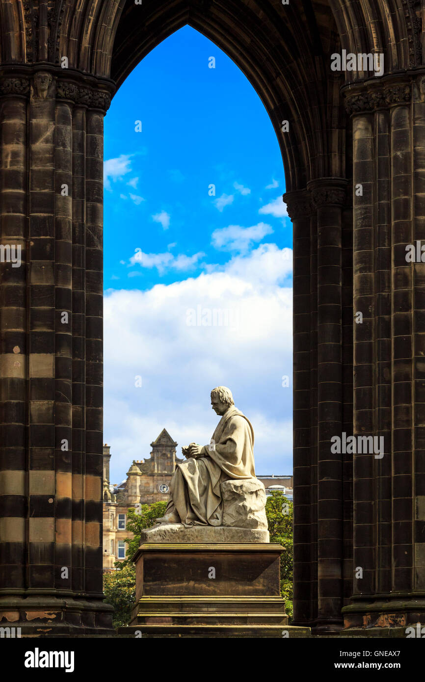 Statue von Sir Walter Scott, Princes Street Gardens, Edinburgh, Schottland Stockfoto