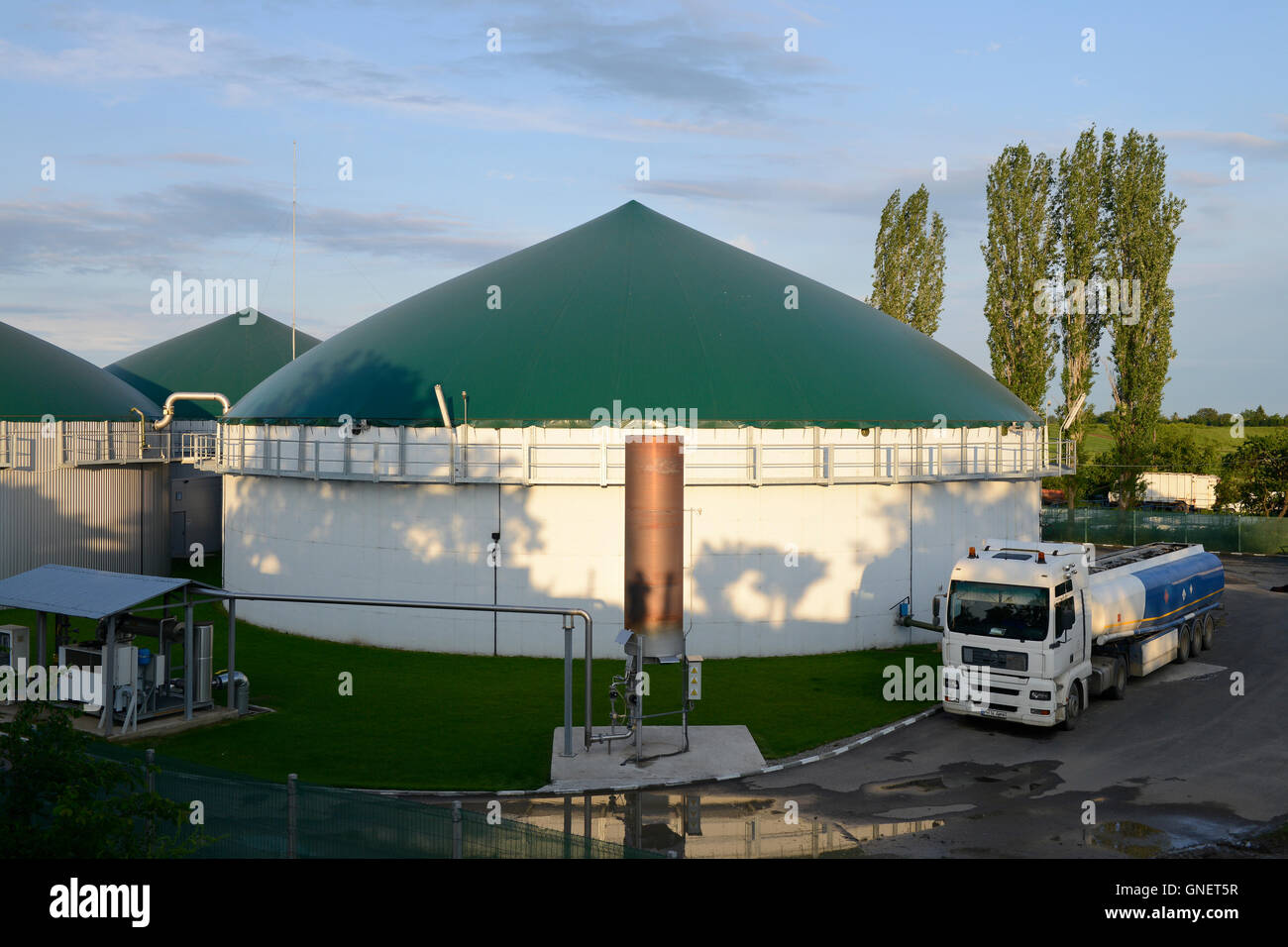 Rumänien Filipestii de Padure, Biogasanlage / RUMAENIEN Filipestii de Padure Bei Ploiesti, MT-Energie Biogasanlage von Genesis Biopartner Bio1, Hier Werden Schlachtabfaelle Eines Schlachtbetriebes Und Mais Vergoren Stockfoto