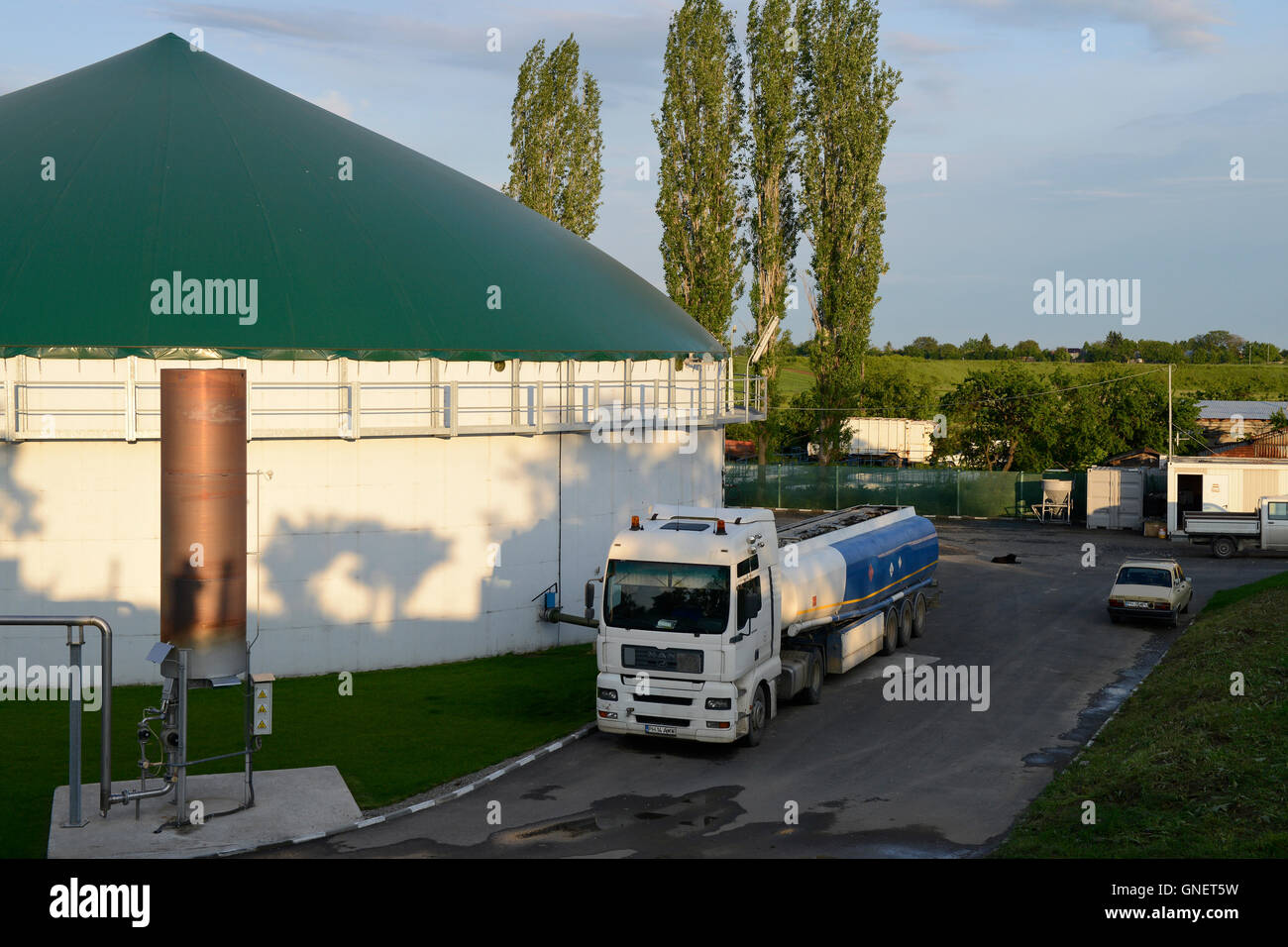 Rumänien Filipestii de Padure, Biogasanlage / RUMAENIEN Filipestii de Padure Bei Ploiesti, MT-Energie Biogasanlage von Genesis Biopartner Bio1, Hier Werden Schlachtabfaelle Eines Schlachtbetriebes Und Mais Vergoren Stockfoto