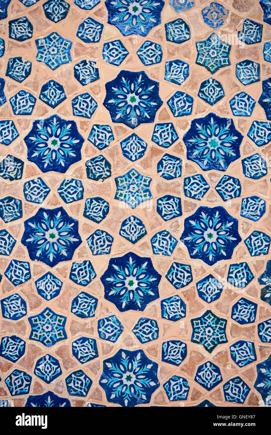 Shah, UNESCO-Welterbe, Samarkand, Usbekistan Fliese ich Zinda Mausoleum, blau Stockfoto
