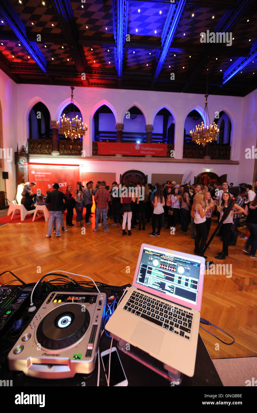 Jungbuergerfest (junge Bürger Festival) in der Münchner City Hall, 2014 Stockfoto