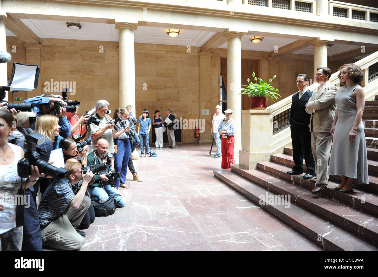 "Dreharbeiten für den Film '' Luis Trenker – Der Schmale Grat der Wahrheit'' in München, 2014" Stockfoto