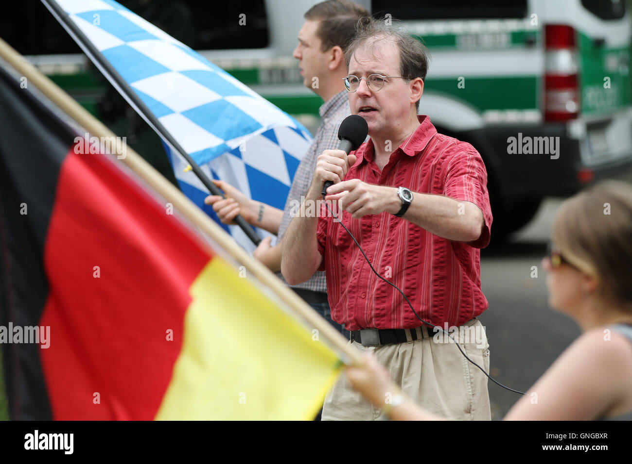 Rechtsextreme Protest gegen Asyl Suchende Unterkunft in München, 2014 Stockfoto