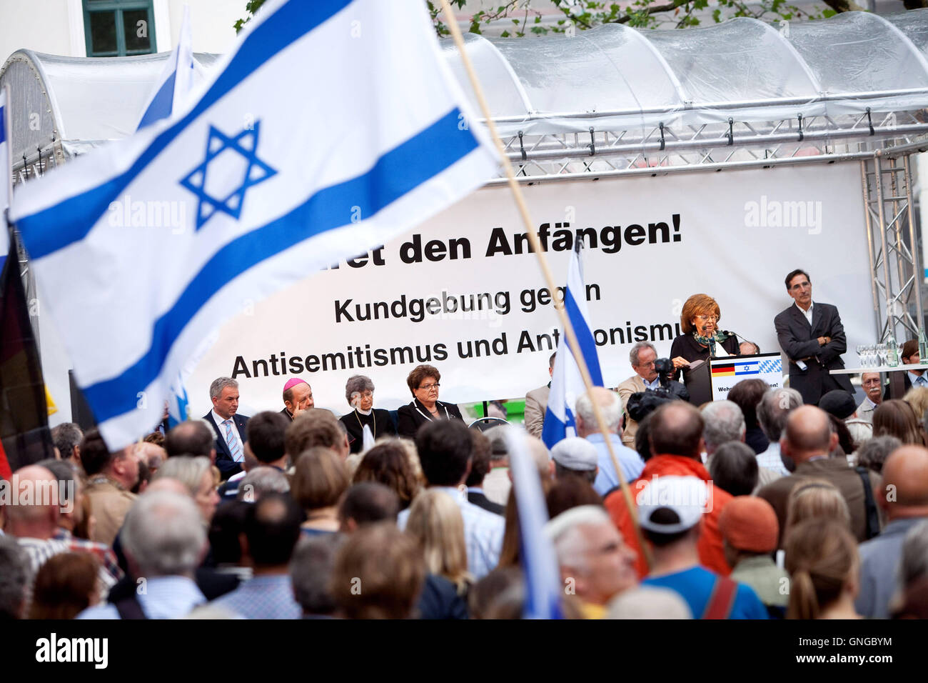 Charlotte Knobloch bei einer Kundgebung gegen den Antisemitismus in München, 2014 Stockfoto