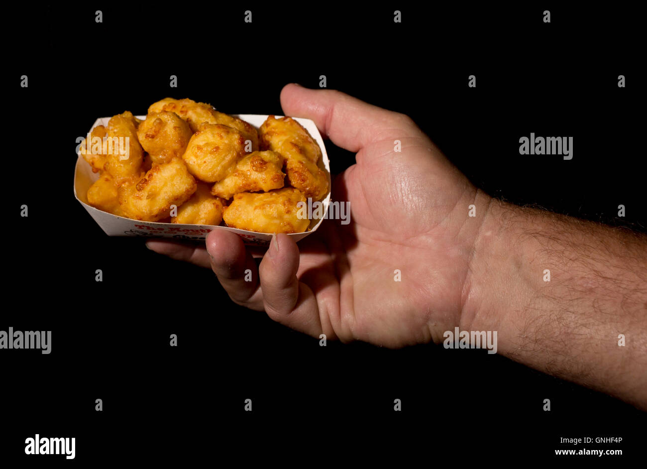 Tief gebratener Käse Quark gelten an der Minnesota State Fair in St. Paul, MN, 27. August 2016 Stockfoto