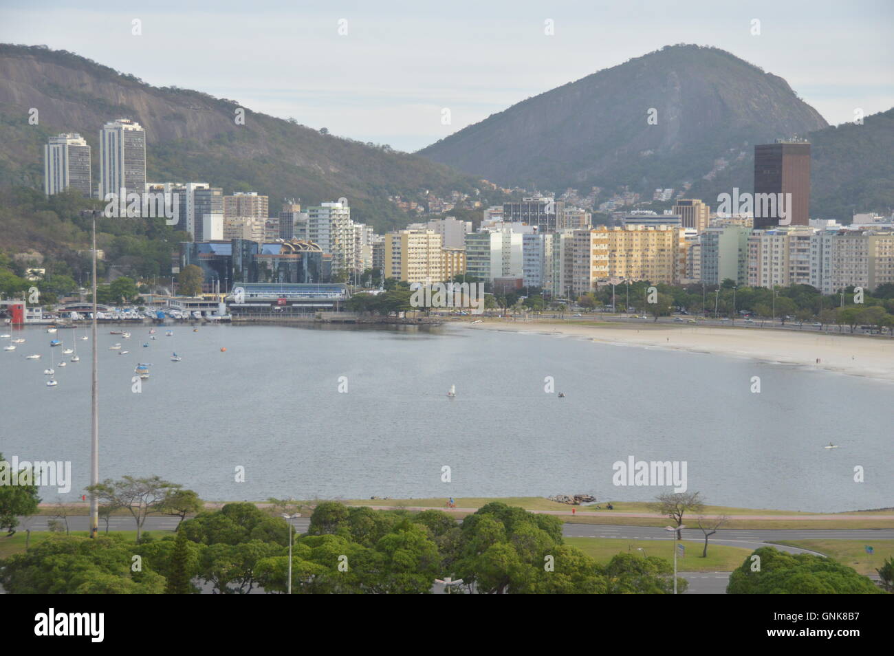 Guanabara-Bucht Gewässer bei Botafogo innerhalb der Stadt von Rio De Janeiro-Brasilien Stockfoto