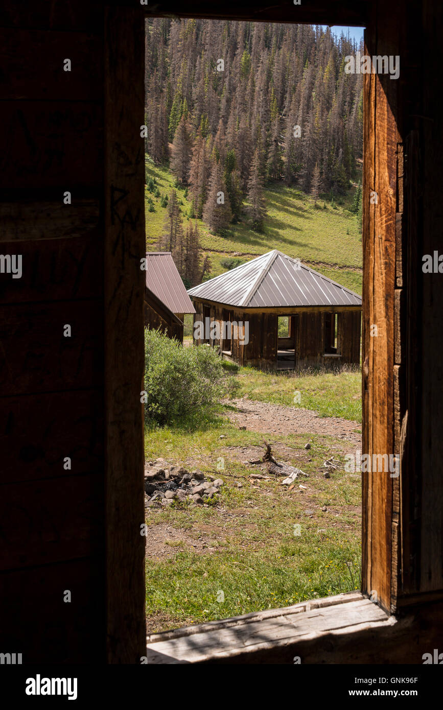 Carson Geisterstadt aus der Alpine Loop Scenic Byway in der Nähe von Lake City, Colorado. Stockfoto