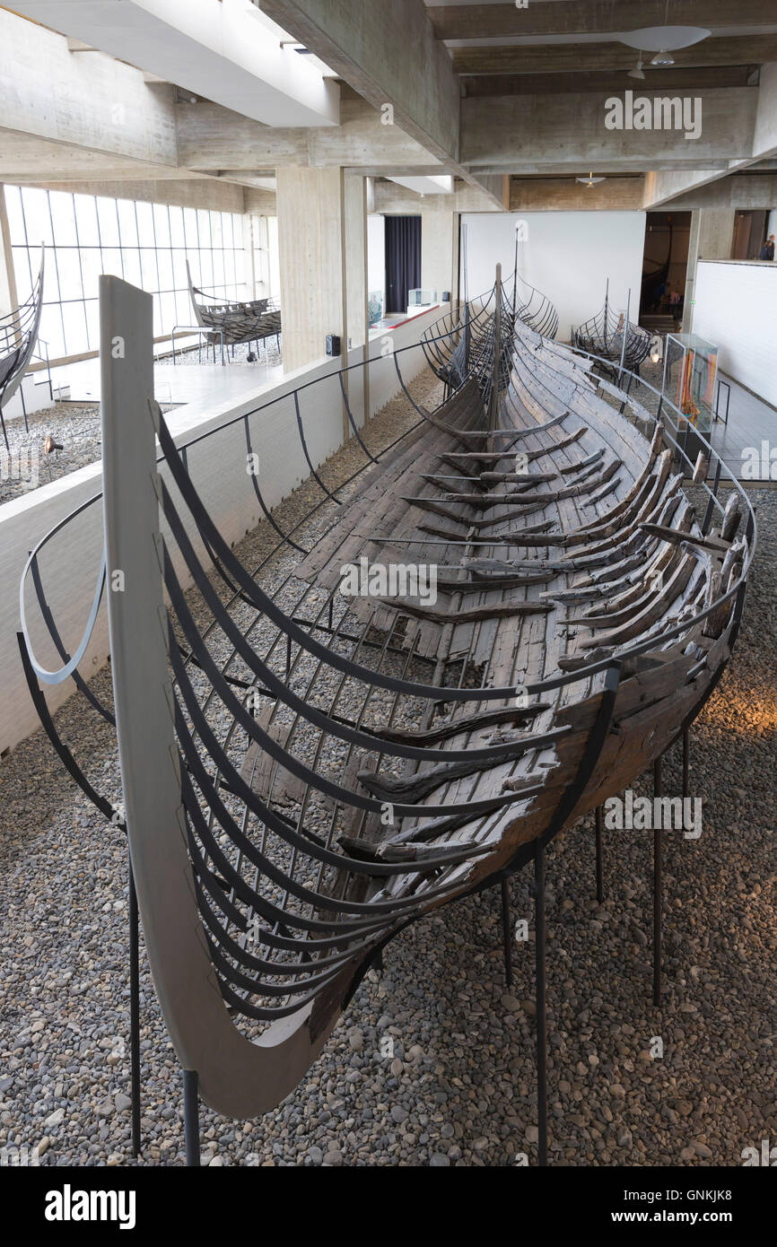 Skuldelev original Viking Schiff Longboat Ausstellung im Wikingerschiffsmuseum Roskilde in Seeland, Dänemark Stockfoto