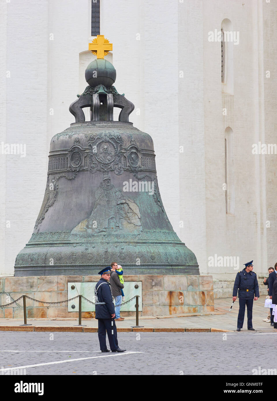 Zarenglocke (1735), die weltweit größte Glocke, Kreml Moskau Russland Stockfoto