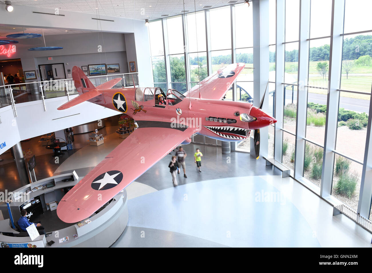 Kalamazoo, Michigan, USA – 23. Juni 2016: P-40 auf dem Display an der Zoo-Freilichtmuseum in Kalamazoo, Michigan Stockfoto